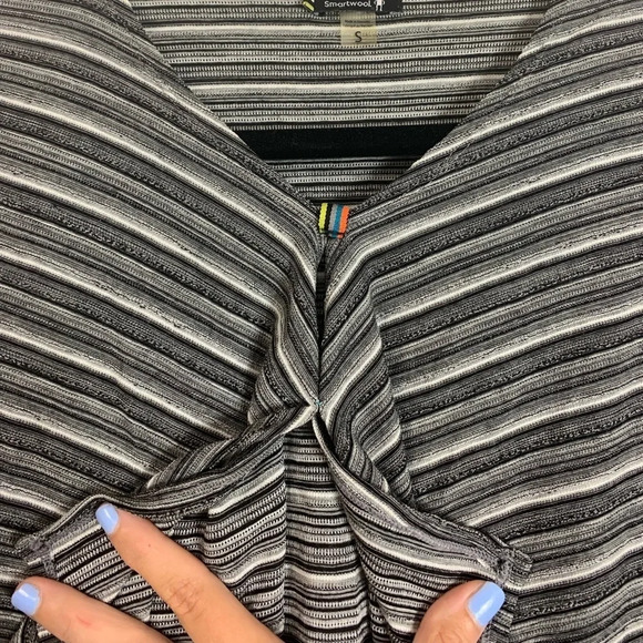 Smartwool Womens  Wool Blend Grey Stripped Cardigan Sweater Size Small Gorpcore - Picture 3 of 16